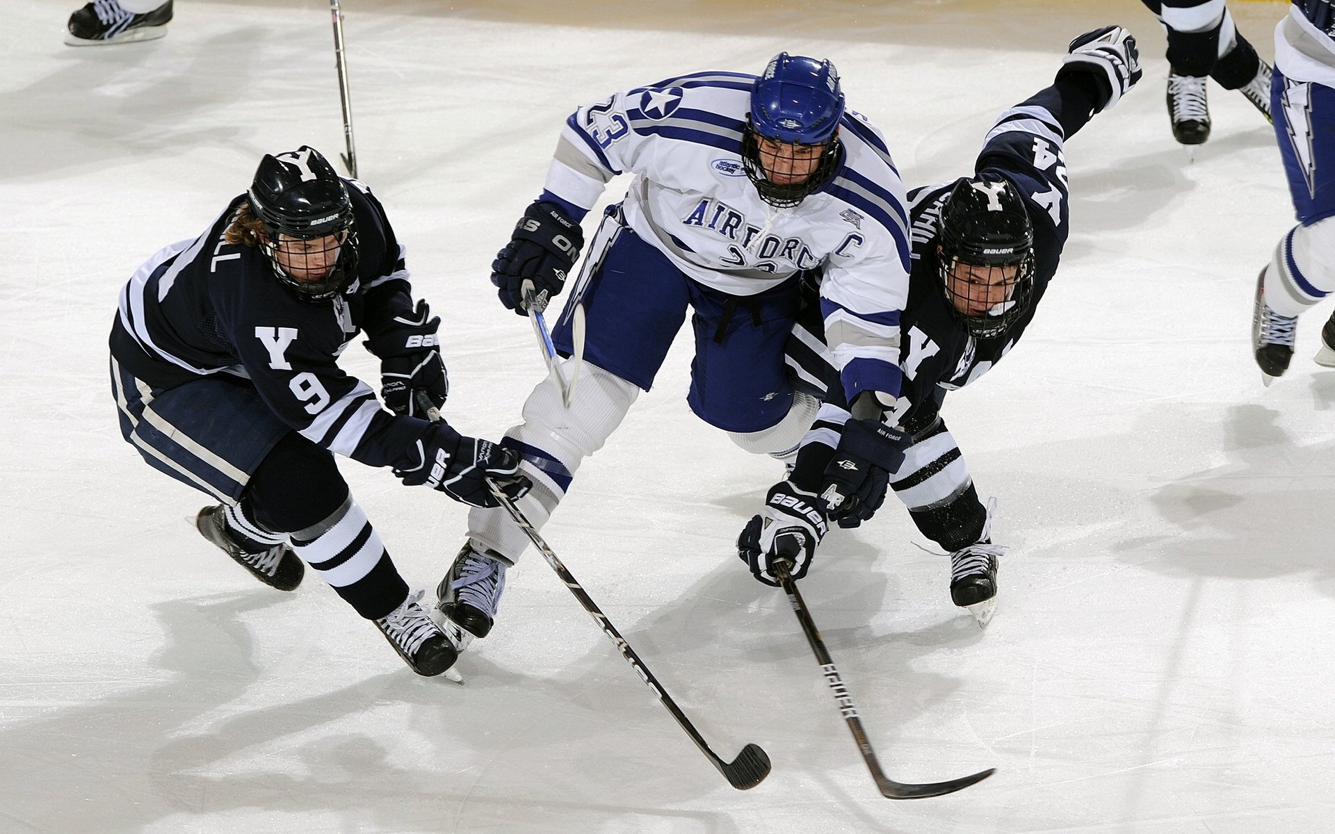 亚冠联赛中国青年队战平 球员心理承受力考验，亚冠中超青年军